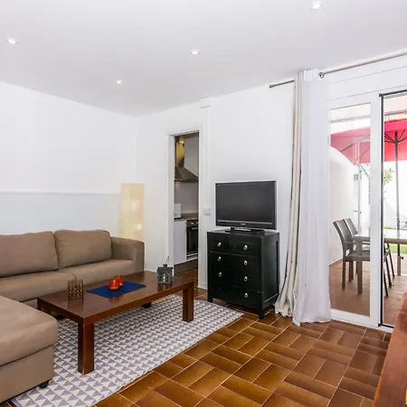 Homeholidaysrentals Arlene