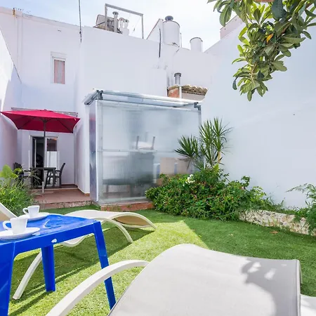 Ferienhaus Homeholidaysrentals Arlene *