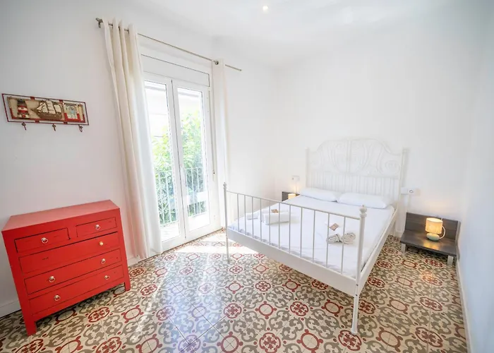 Homeholidaysrentals Arlene *