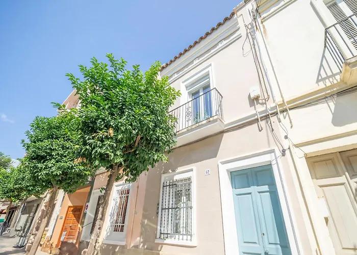 Homeholidaysrentals Arlene קאללה